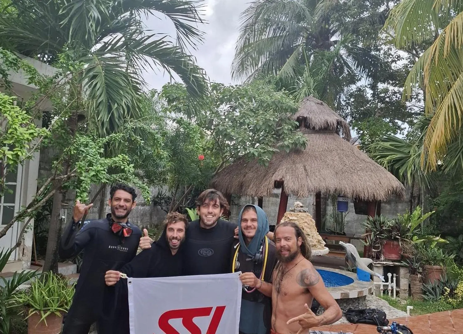 Casamaya Hostel & Diving コスメル ホームステイ